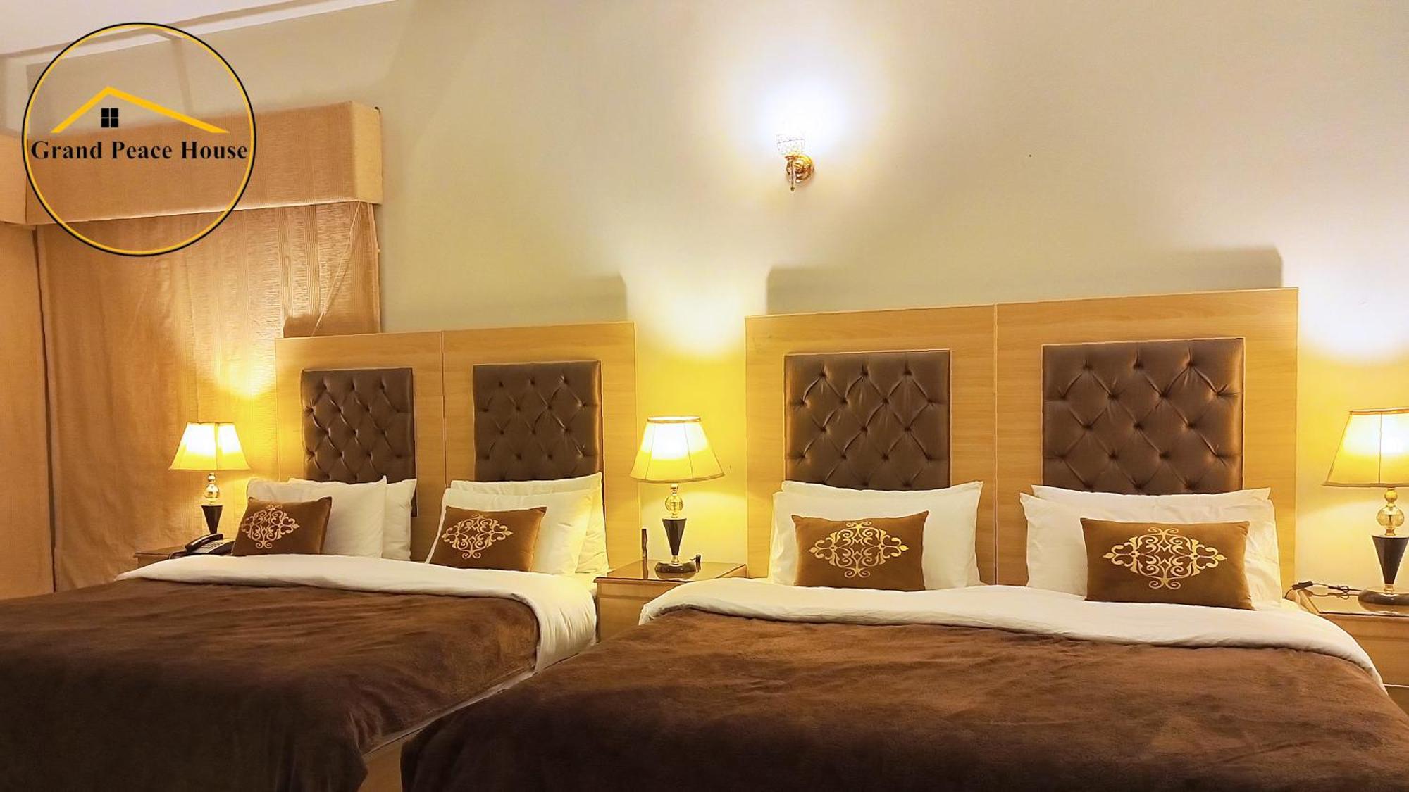 Grand Peace House II Bed & Breakfast อิสลามาบัด ภายนอก รูปภาพ