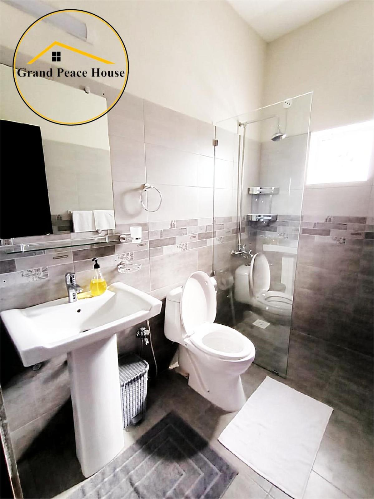 Grand Peace House II Bed & Breakfast อิสลามาบัด ภายนอก รูปภาพ