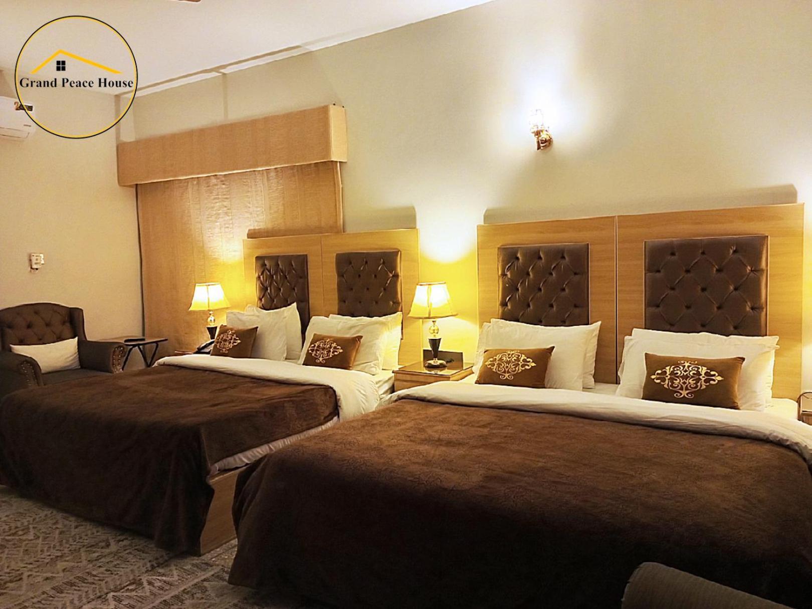 Grand Peace House II Bed & Breakfast อิสลามาบัด ภายนอก รูปภาพ