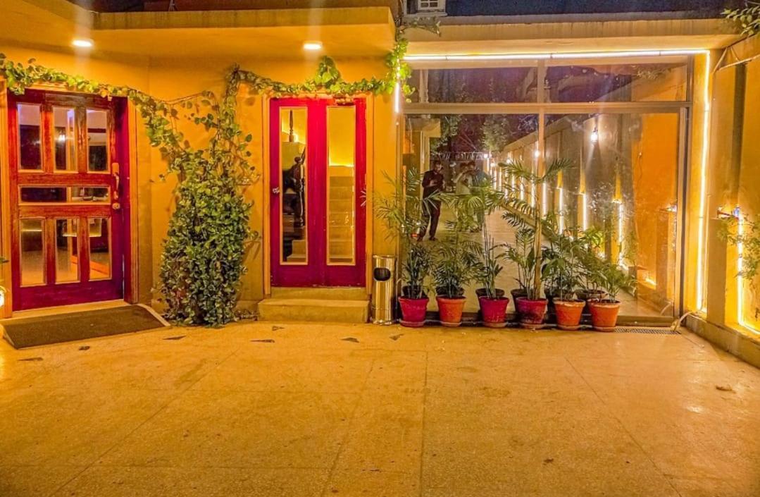 Grand Peace House II Bed & Breakfast อิสลามาบัด ภายนอก รูปภาพ